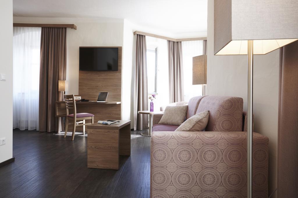 Boutique Hotel zur Post Vohburg an der Donau Zimmer foto